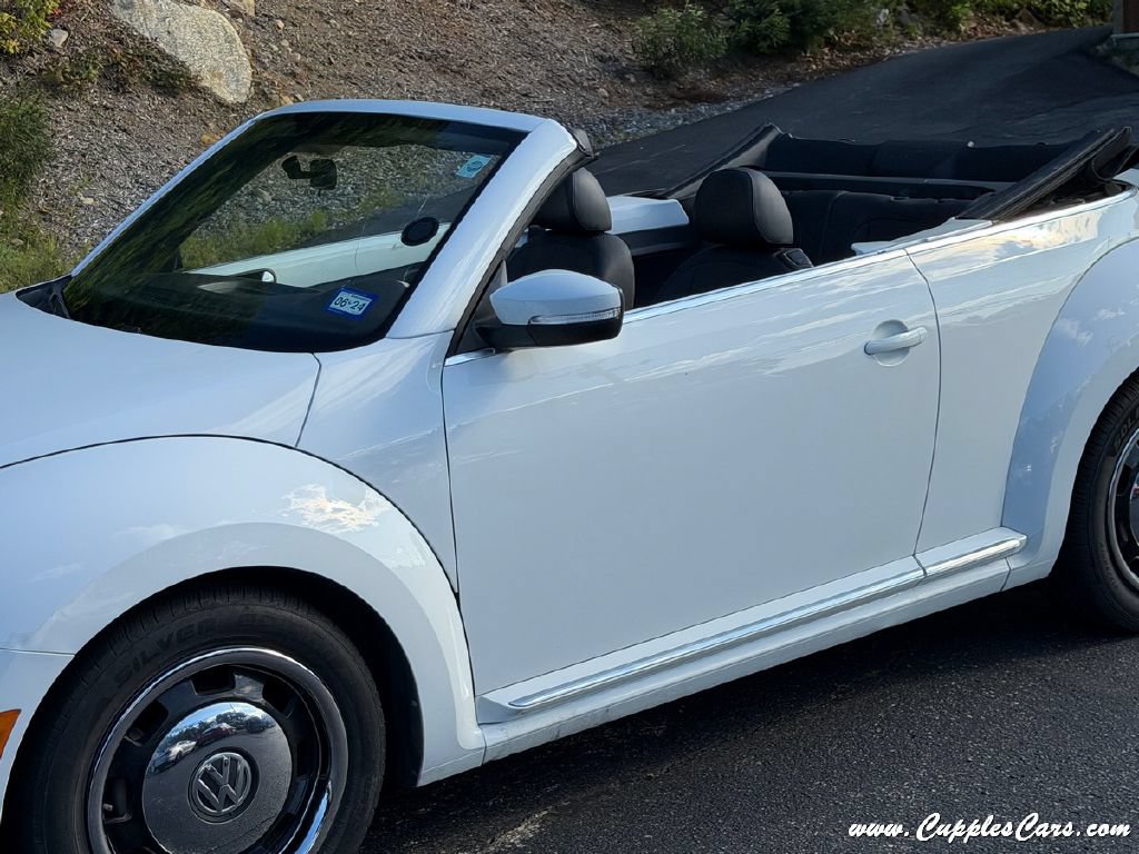 Used 2015 Volkswagen Beetle 1.8T FWD image 23