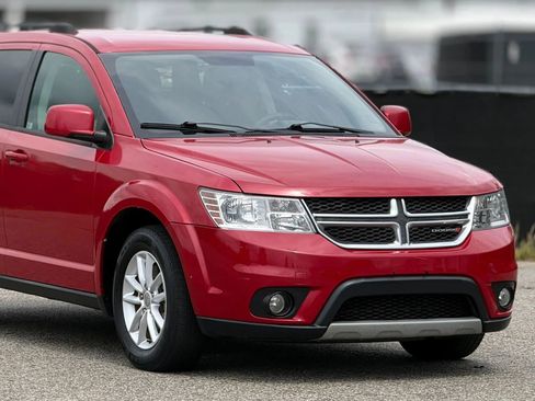 Used 2014 Dodge Journey SXT image 15