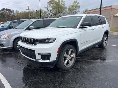 Used 2022 Jeep Grand Cherokee L Limited image 2
