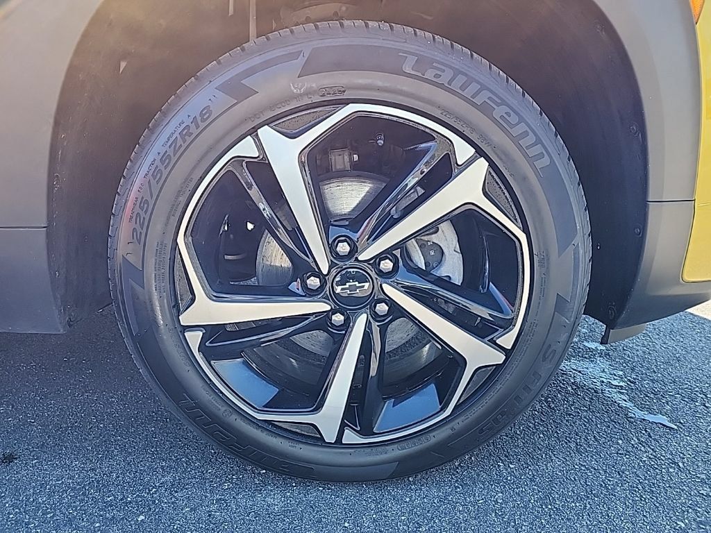 Used 2023 Chevrolet TrailBlazer RS AWD/4WD image 33