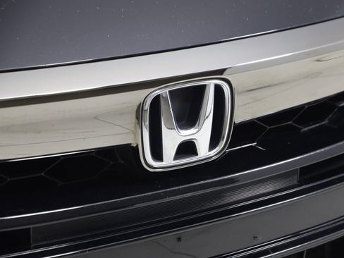 Used 2019 Honda Accord Sport image 14