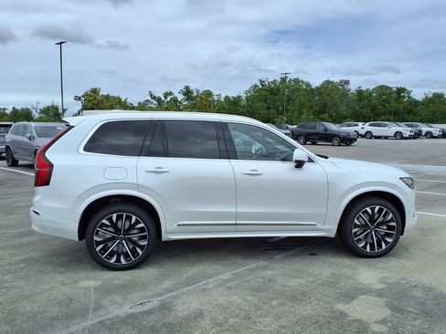 New 2026 Volvo XC90 B5 Ultra w/ Protection Package Premier image 8
