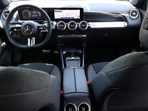Certified 2025 Mercedes-Benz GLB 250 4MATIC image 15
