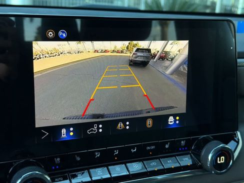 New 2026 Chevrolet Colorado ZR2 w/ Technology Package image 26