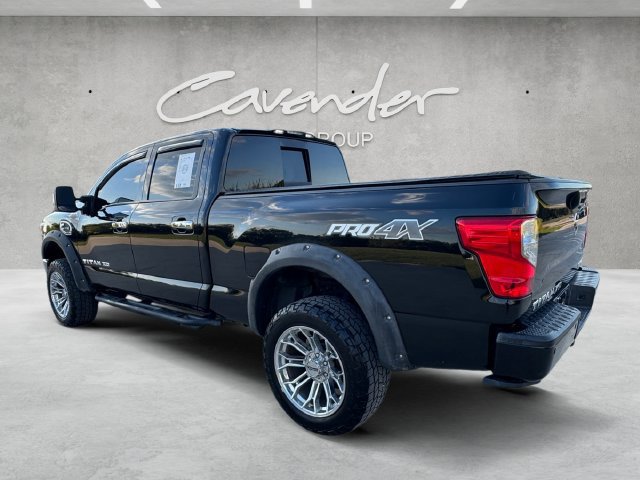 Used 2018 Nissan Titan PRO-4X w/ Pro-4x Convenience Package AWD/4WD image 14