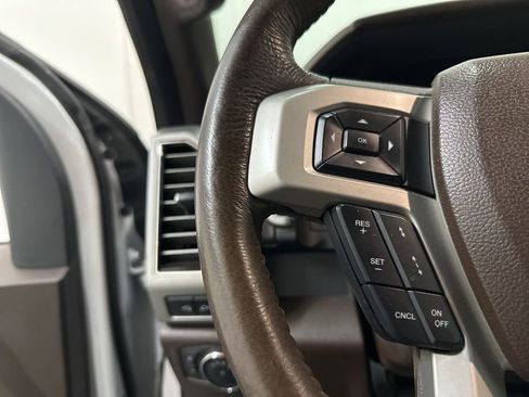 Used 2018 Ford F150 King Ranch w/ Equipment Group 601A Luxury AWD/4WD image 41