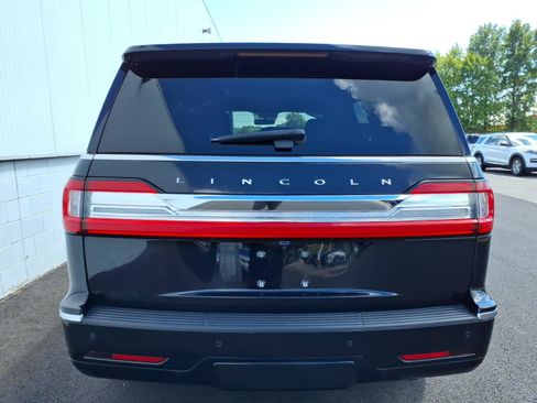 Used 2019 Lincoln Navigator Reserve AWD/4WD image 5