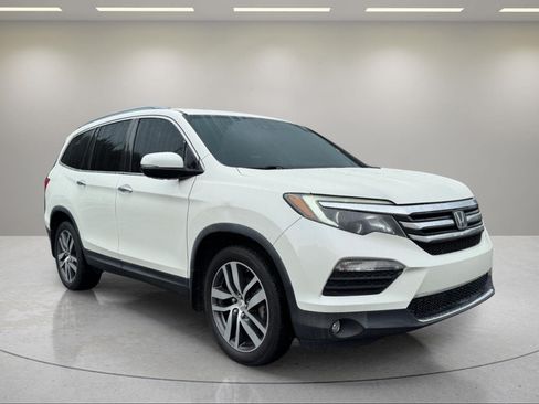 Used 2017 Honda Pilot Elite image 3