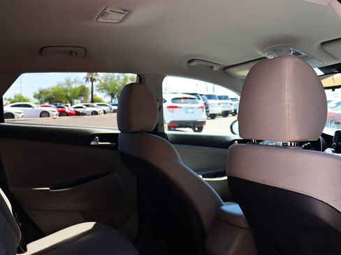 Used 2021 Hyundai Tucson Value FWD image 28