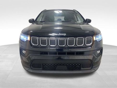 Used 2022 Jeep Compass Latitude image 6