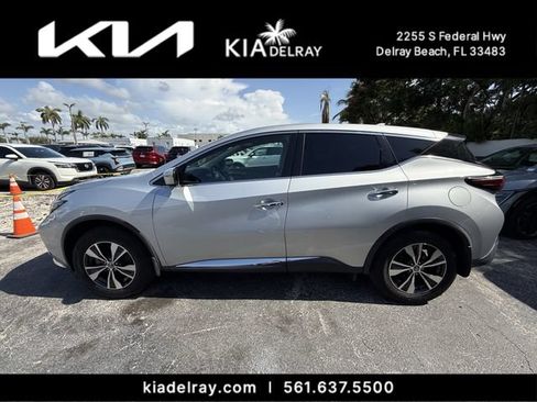 Used 2019 Nissan Murano S FWD image 5