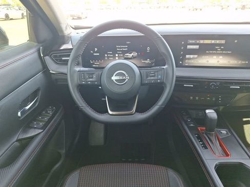 Certified 2025 Nissan Kicks SR w/ Illumination Package FWD image 14