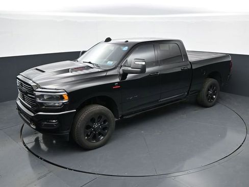 Used 2024 RAM 3500 Laramie w/ Night Edition AWD/4WD image 33