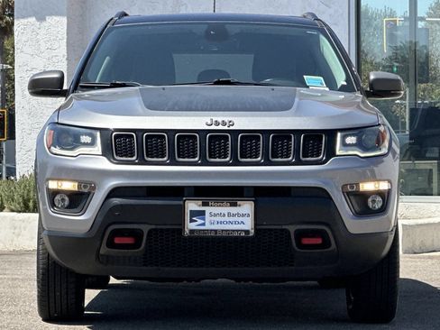 Used 2019 Jeep Compass Trailhawk w/ Leather Interior Group AWD/4WD image 9