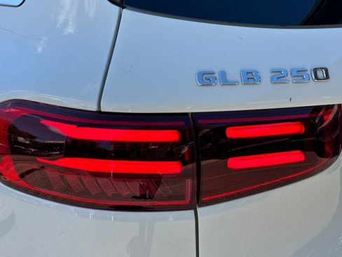 Certified 2026 Mercedes-Benz GLB 250 image 29