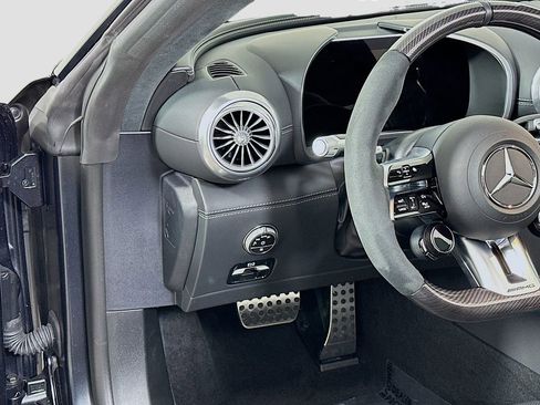 Used 2026 Mercedes-Benz SL 55 AMG 4MATIC image 11