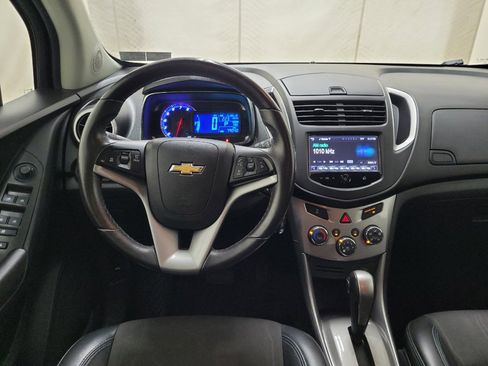 Used 2016 Chevrolet Trax LT w/ LT Convenience Package AWD/4WD image 22