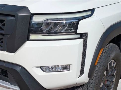 Used 2022 Nissan Frontier PRO-4X w/ Off-Road Protection Package image 9