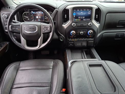 Certified 2022 GMC Sierra 2500 Denali w/ Denali Ultimate Package image 15