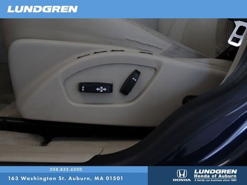 Used 2015 Volvo XC60 T6 w/ Proximity Package image 11