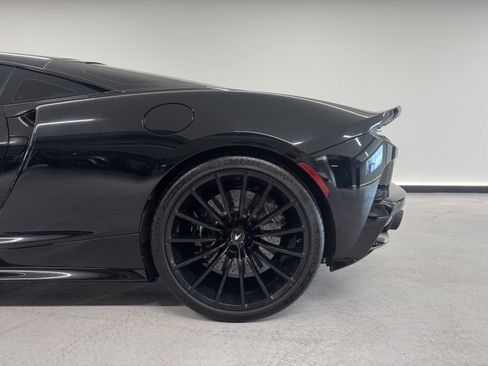 Used 2022 McLaren GT RWD image 8