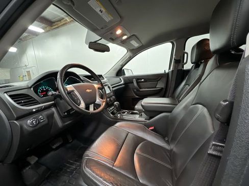 Used 2015 Chevrolet Traverse LT image 10