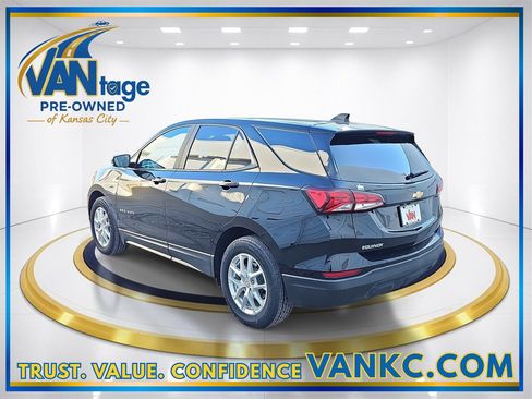 Used 2024 Chevrolet Equinox LS w/ LS Convenience Package image 9