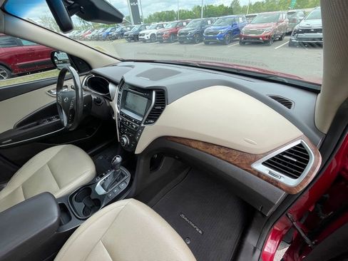 Used 2017 Hyundai Santa Fe Limited AWD/4WD image 33