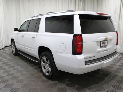 Used 2018 Chevrolet Suburban Premier image 36