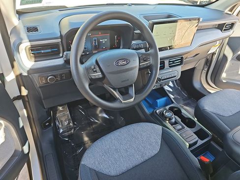 New 2025 Ford Maverick XLT image 15