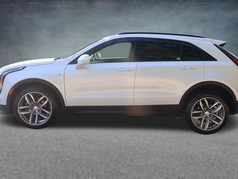 Used 2020 Cadillac XT4 Sport w/ Driver Assist Package FWD image 4