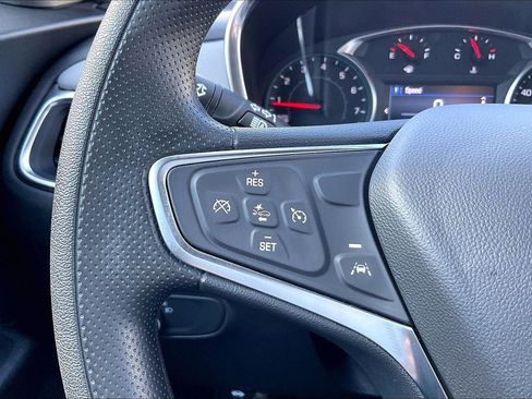 Used 2024 Chevrolet Equinox LS w/ LS Convenience Package FWD image 18