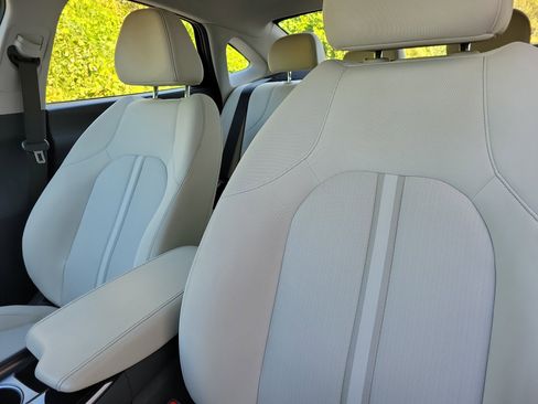 Used 2023 Hyundai Sonata SEL image 14