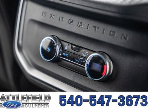 New 2026 Ford Expedition Active image 40