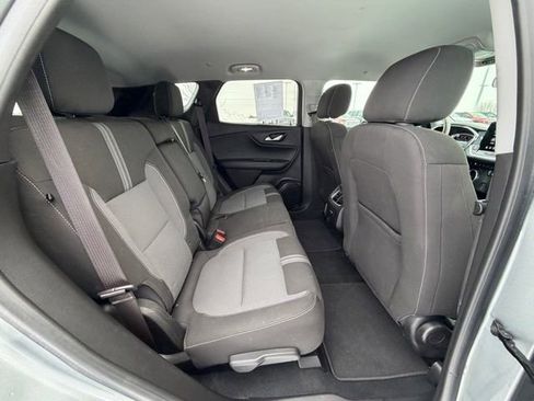 Used 2025 Chevrolet Blazer LT image 27