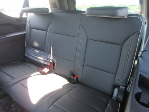 New 2026 GMC Yukon XL Elevation w/ Elevation Premium Package AWD/4WD image 14
