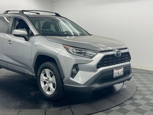 Certified 2021 Toyota RAV4 XLE AWD/4WD image 8