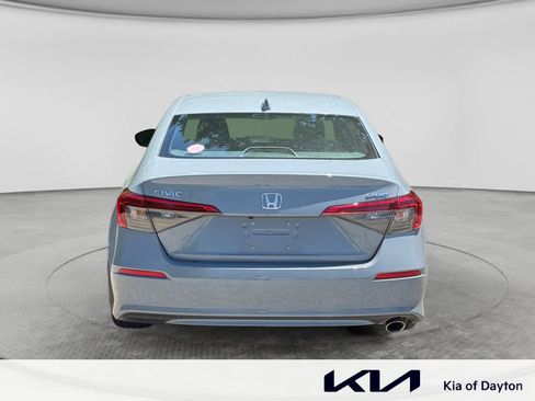 Used 2022 Honda Civic Sport image 6