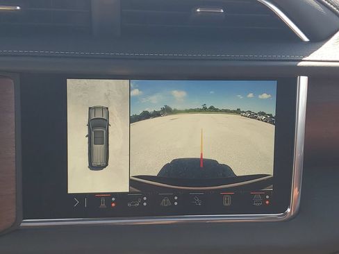 Used 2024 GMC Yukon Denali Ultimate AWD/4WD image 21