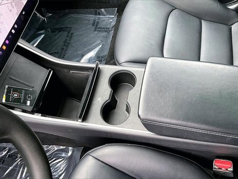 Used 2020 Tesla Model 3 Long Range image 18