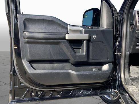 Used 2017 Ford F150 XLT w/ Equipment Group 302A Luxury AWD/4WD image 21
