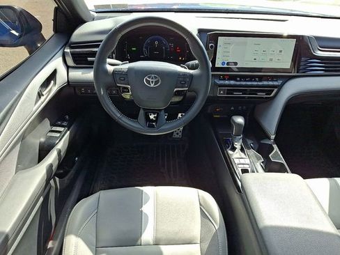 Used 2025 Toyota Camry SE w/ Multimedia Upgrade Package FWD image 11