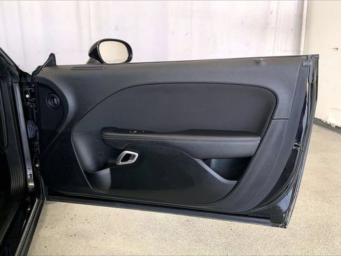 Used 2023 Dodge Challenger SXT RWD image 25