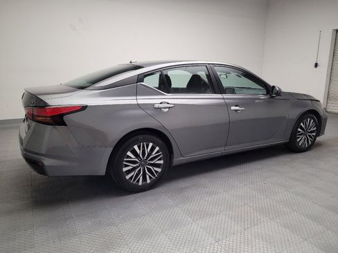 Used 2023 Nissan Altima 2.5 SV image 10
