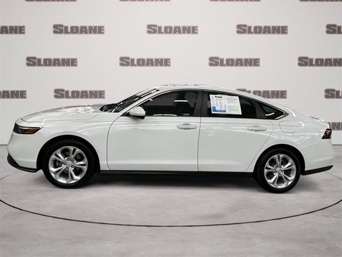 Used 2023 Honda Accord LX image 2