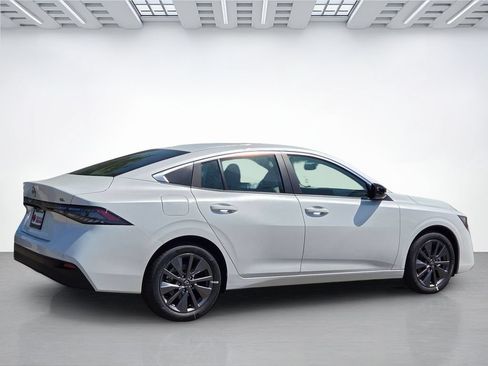 New 2026 Nissan Sentra SL w/ Floor Mat Package FWD image 3