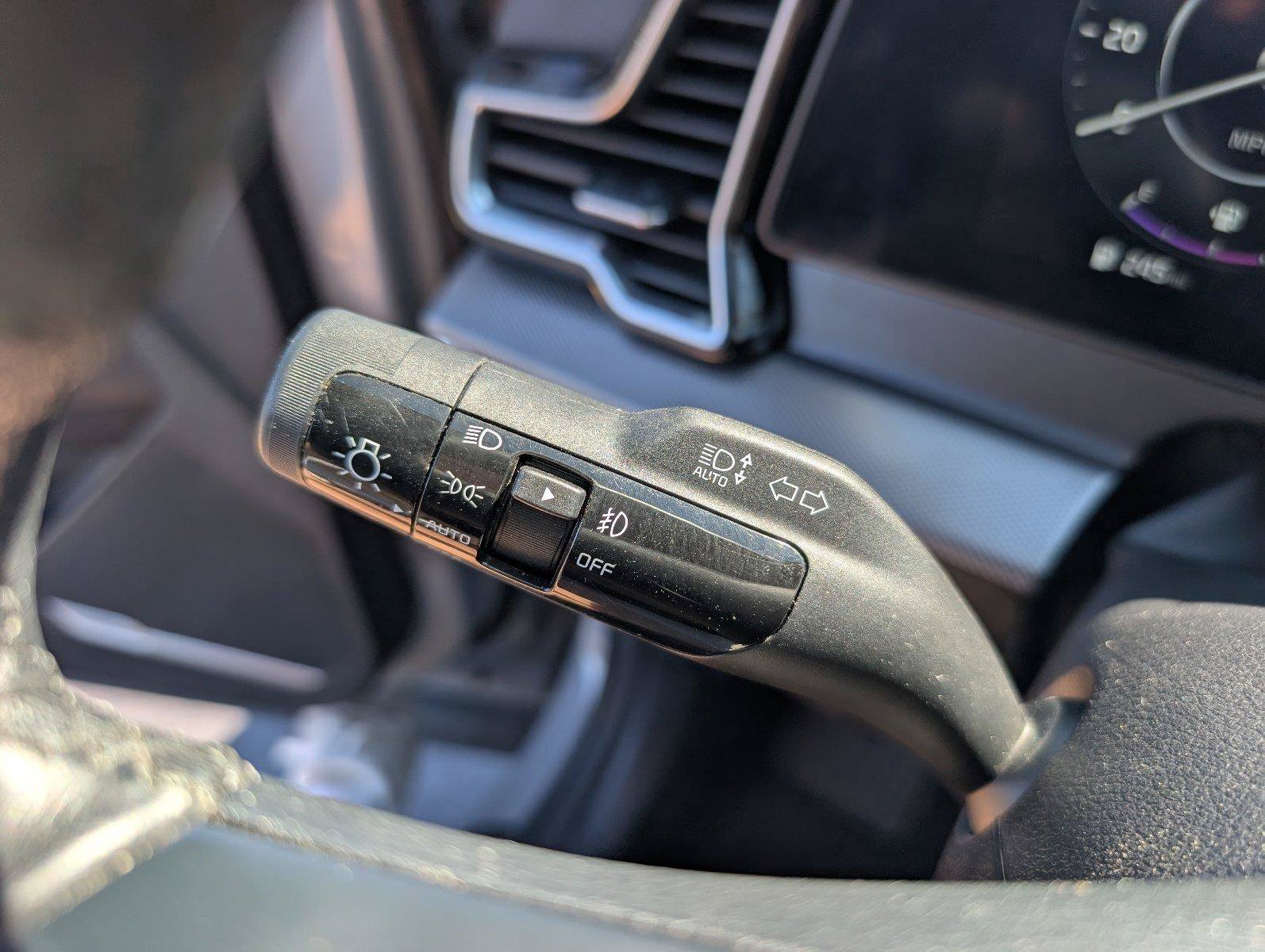 Used 2025 Kia Sportage SX FWD image 30