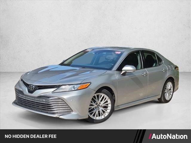 Used 2018 Toyota Camry XLE FWD image 1