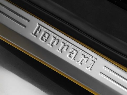 Used 2010 Ferrari 458 Italia Coupe RWD image 42