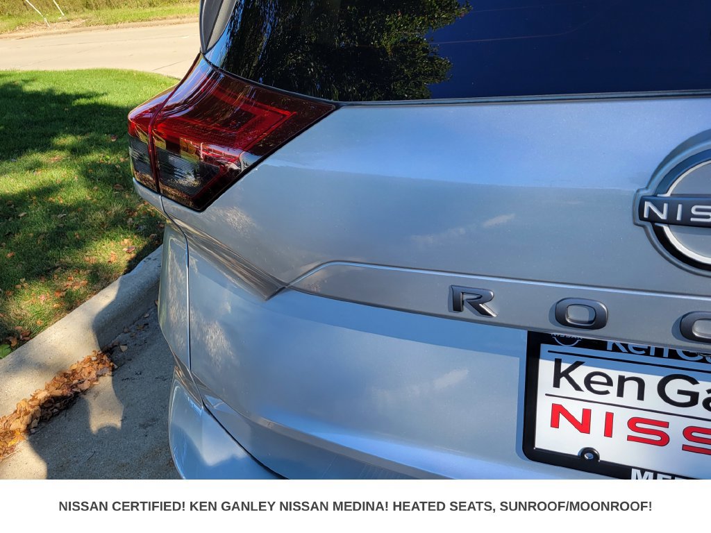 Certified 2024 Nissan Rogue SV w/ SV Premium Package AWD/4WD image 16